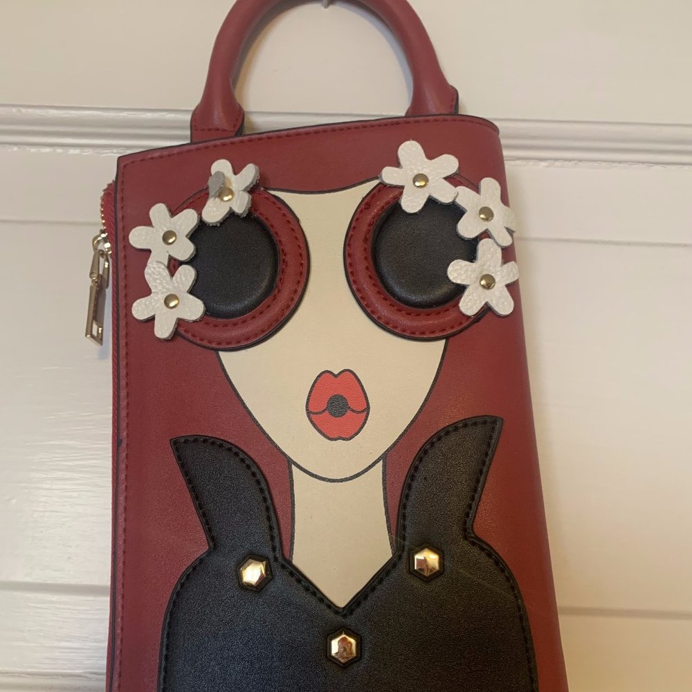 Funky Women Glasses Purse w/Gold Chain NWOT